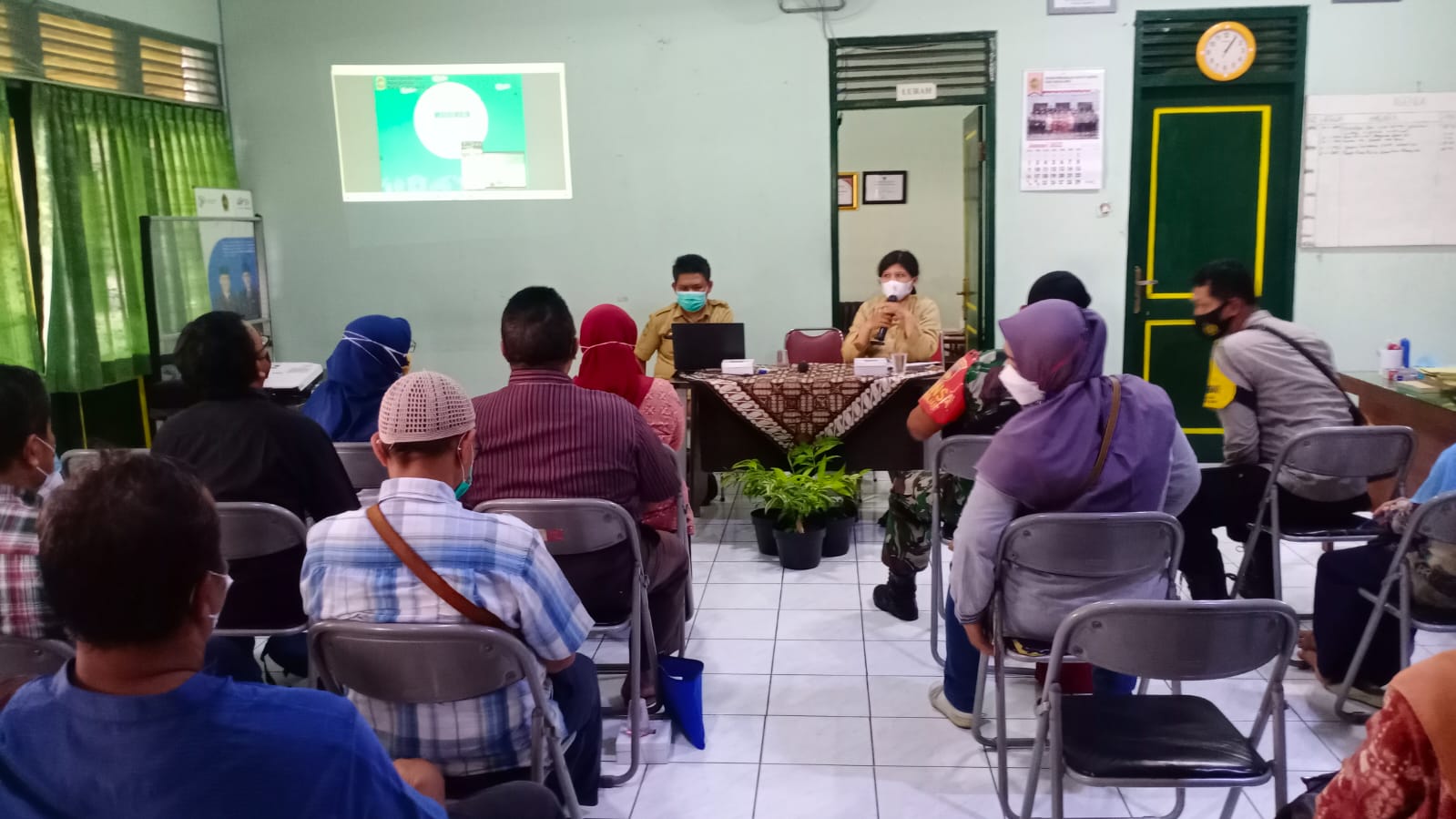 Sosialisasi Aplikasi JSS Bagi Pengurus RT/RW Kelurahan Notoprajan